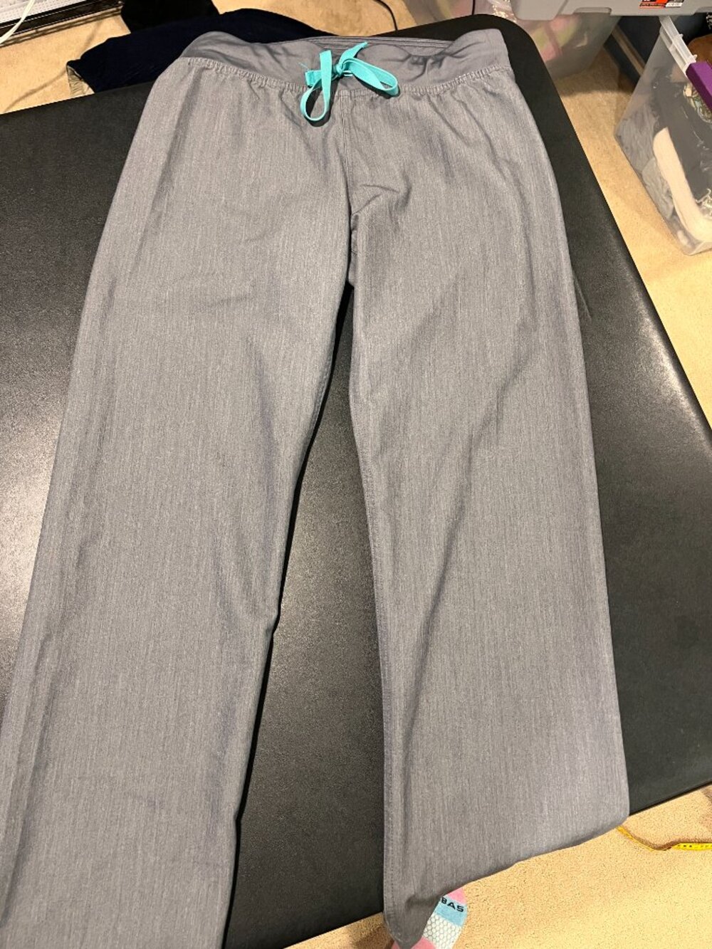 Figs Technical Collection Hi-Rise Basic Scrub Pants‎ Gray Sm Drawstring Straight